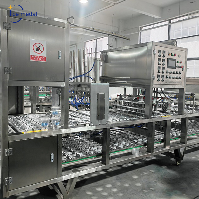 Icemedal Cube Ice Cup Automatic Ferming and Sceding Packaging Production Ligne de production