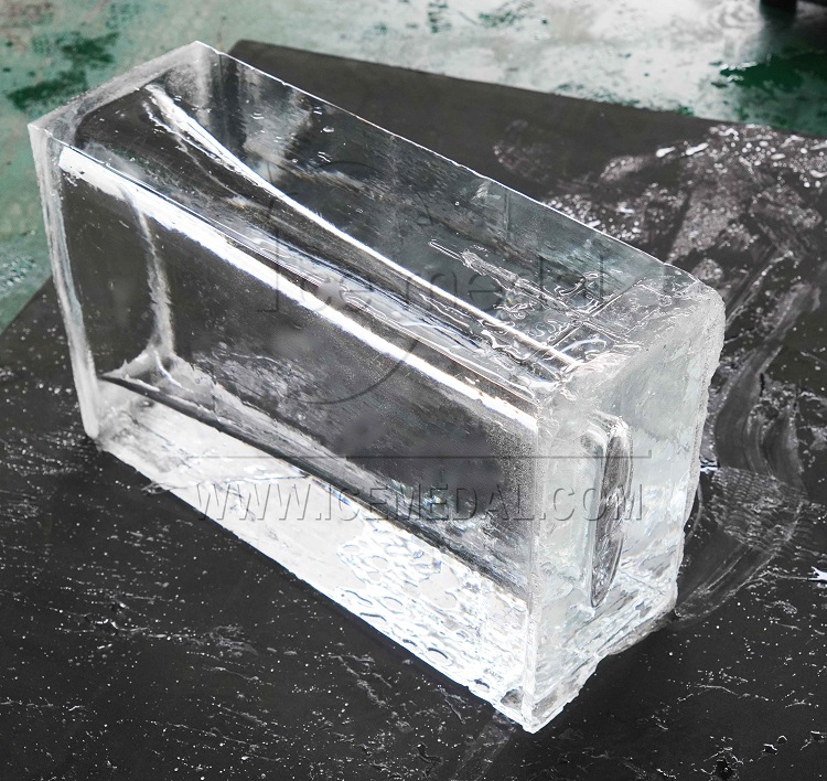 Machine à blocs de glace pure Icemedal, solutions sur mesure pour les bars, la restauration et les sculptures sur glace