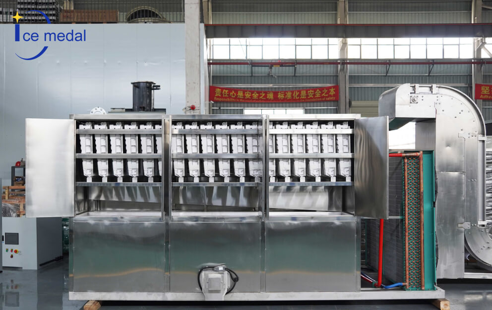 machine à glace en cubes